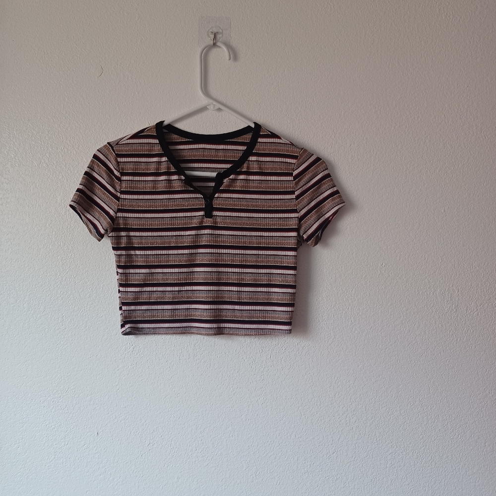 Crop top - Picture 1 of 9